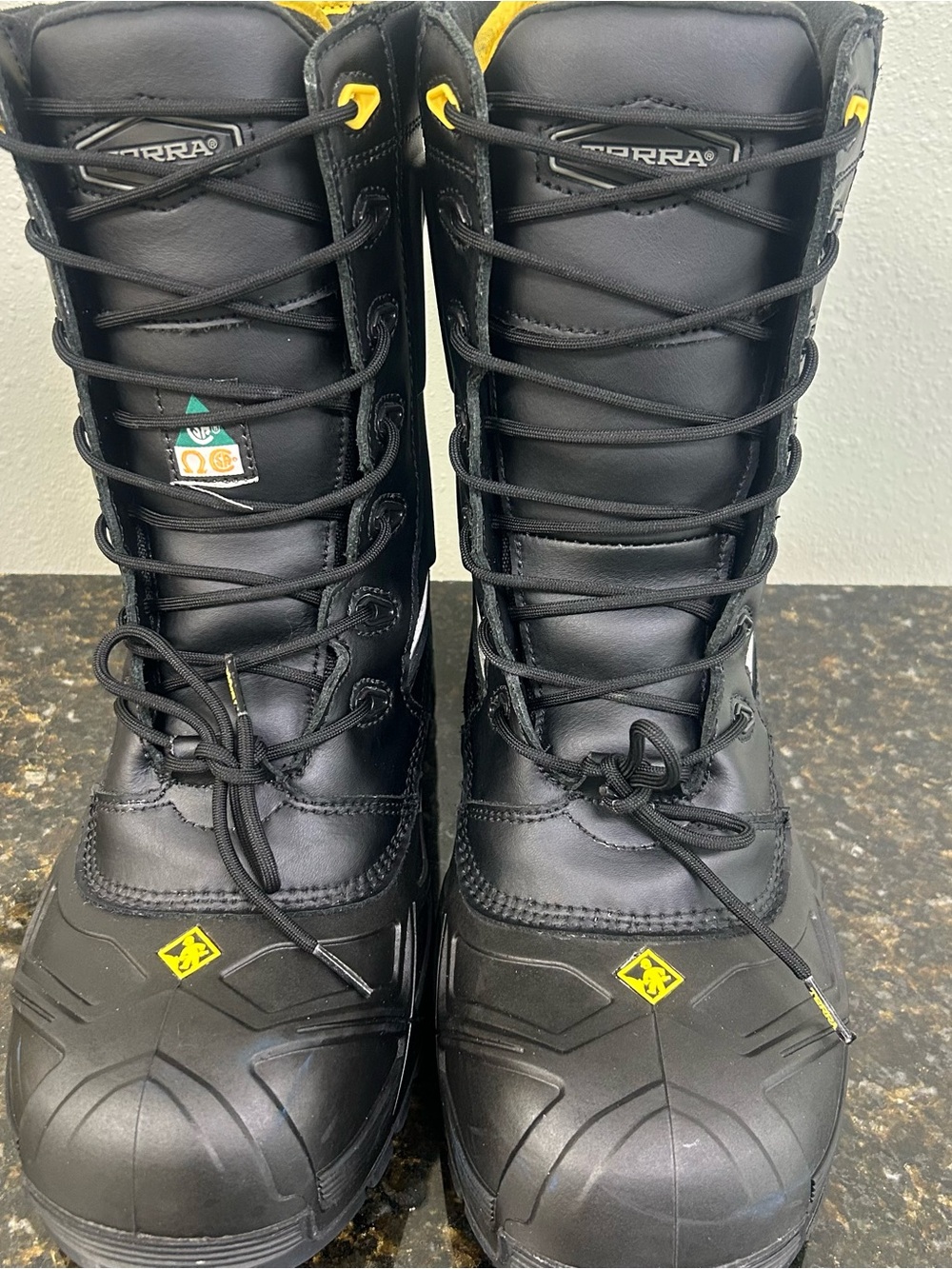 Terra Men’s Crossbow Composite Toe Winter Safety Work Boots